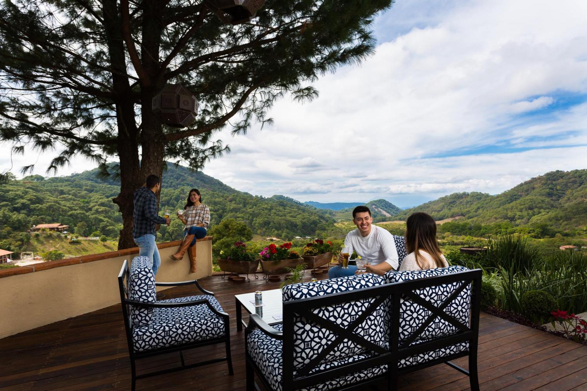 Villa Nogal Hotel Boutique & Vista San Sebastián del Oeste Екстериор снимка